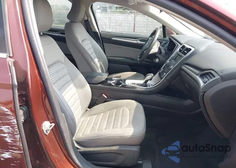 2016 Ford Fusion S Hybrid из США, поврежденный, VIN 3FA6P0UU7GR405548